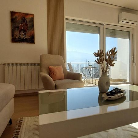 Mina Modern & Cozy Apartment Main City Square Gtc Скопье Экстерьер фото