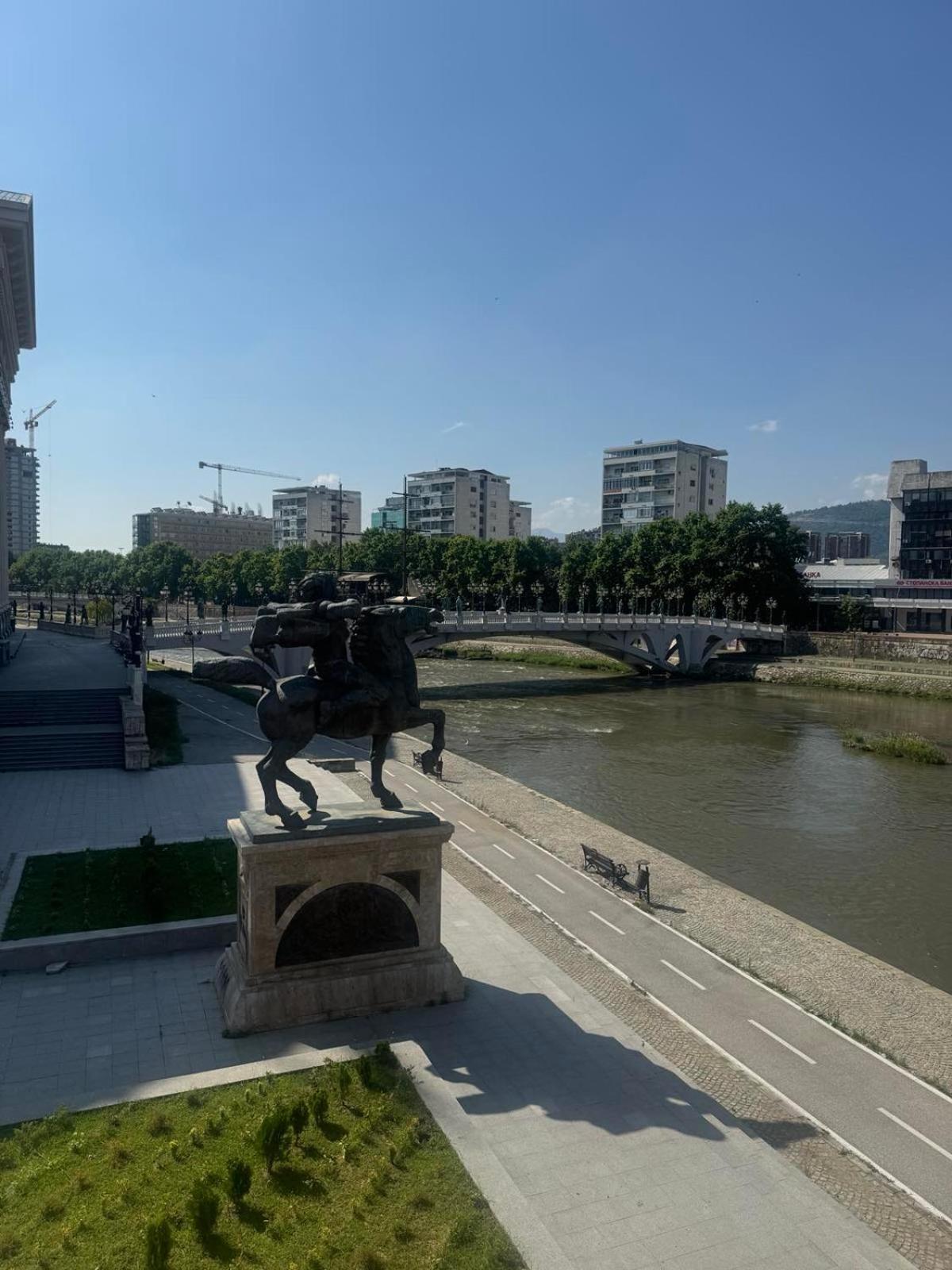 Mina Modern & Cozy Apartment Main City Square Gtc Скопье Экстерьер фото